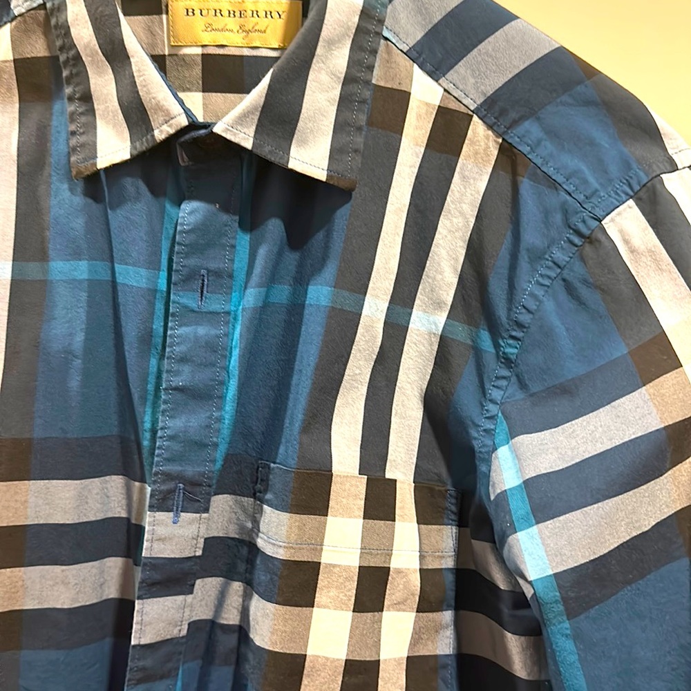 Burberry shirt used once really nice